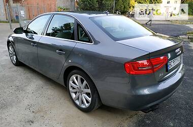 Седан Audi A4 2013 в Львове