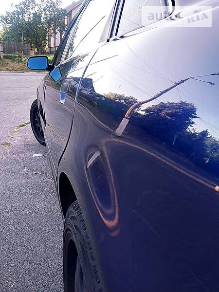 Седан Audi A4 1995 в Києві