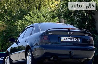 Седан Audi A4 1996 в Одессе