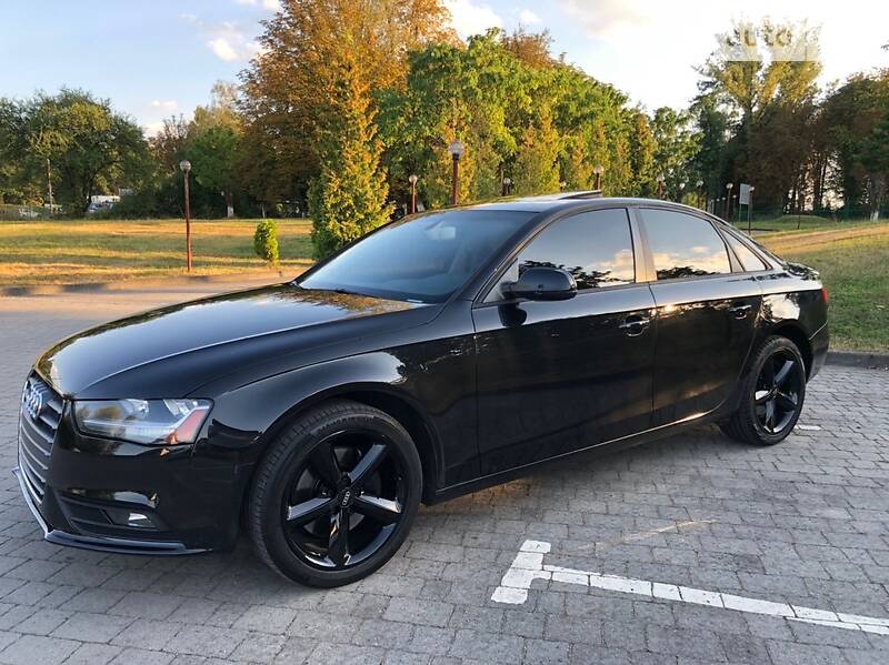 Седан Audi A4 2013 в Стрию
