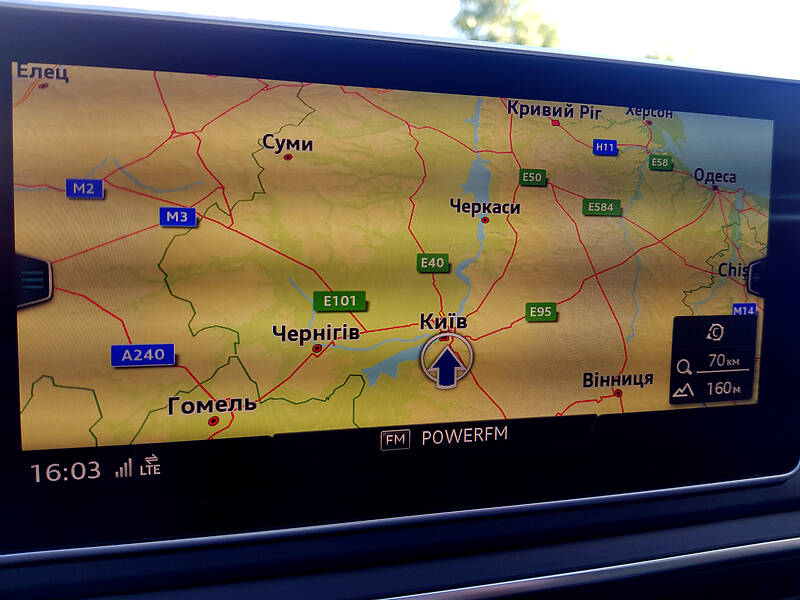 Седан Audi A4 2016 в Києві фото 39 Седан Audi A4 2016 в Києві