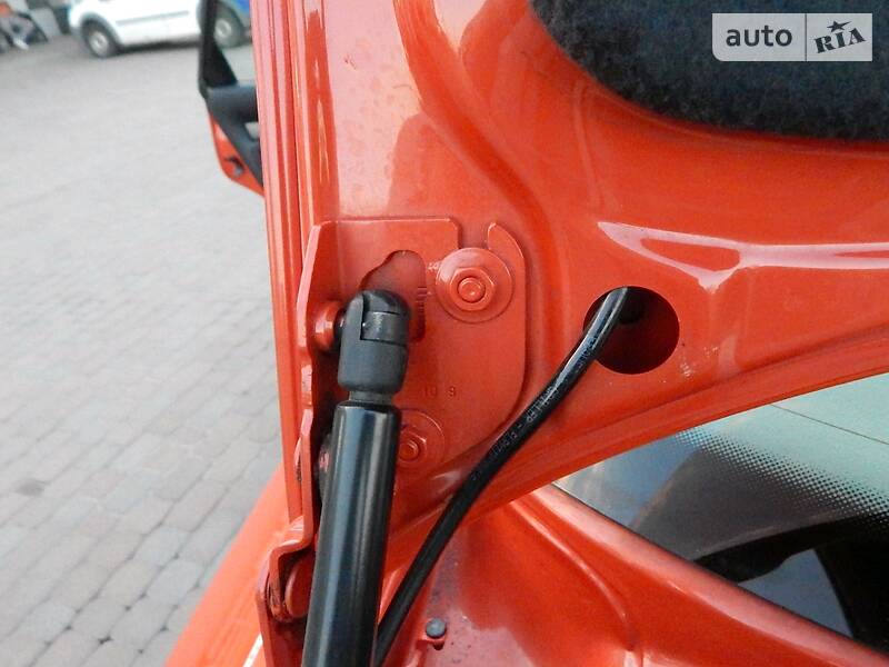 Седан Audi A4 2000 в Сарнах