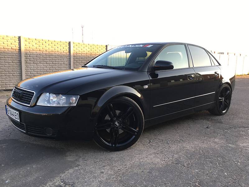 Седан Audi A4 2001 в 