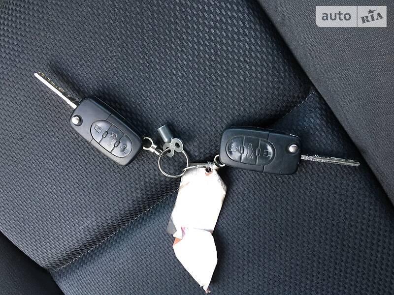 Седан Audi A4 2001 в Виннице