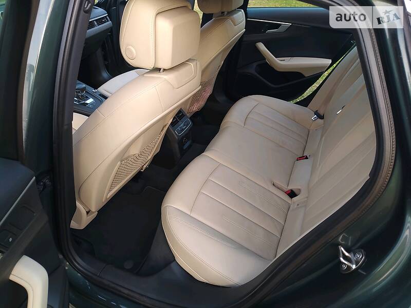 Седан Audi A4 2016 в Киеве