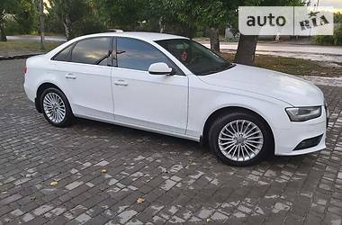 Седан Audi A4 2012 в Мелитополе