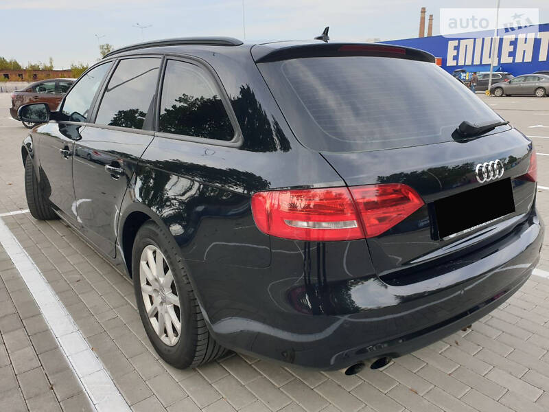 Универсал Audi A4 2012 в Тернополе