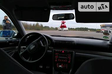 Седан Audi A4 2000 в Сарнах