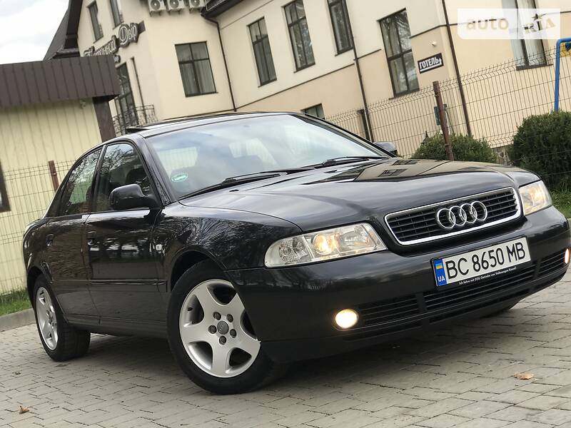 Седан Audi A4 2000 в Стрые