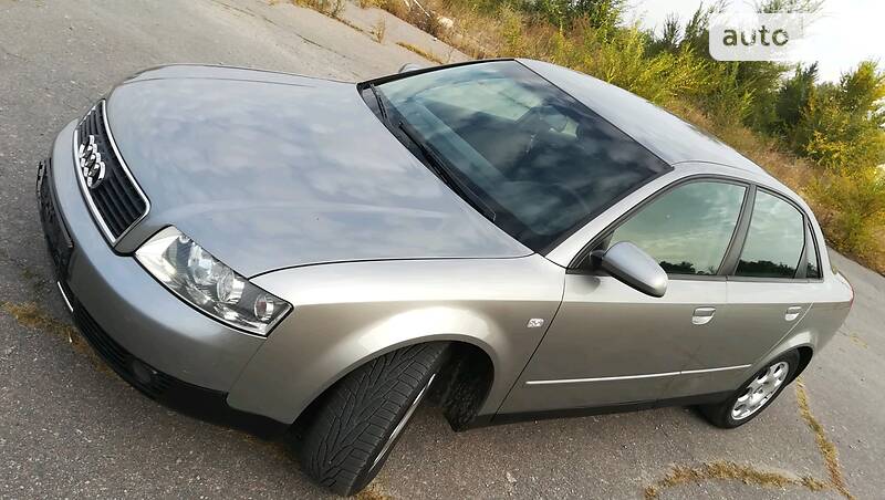 Седан Audi A4 2005 в Миронівці