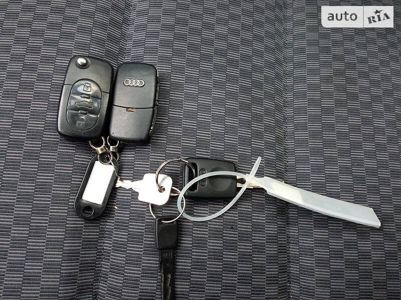 Седан Audi A4 2000 в Бучачі