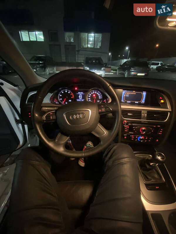 Седан Audi A4 2014 в Одессе