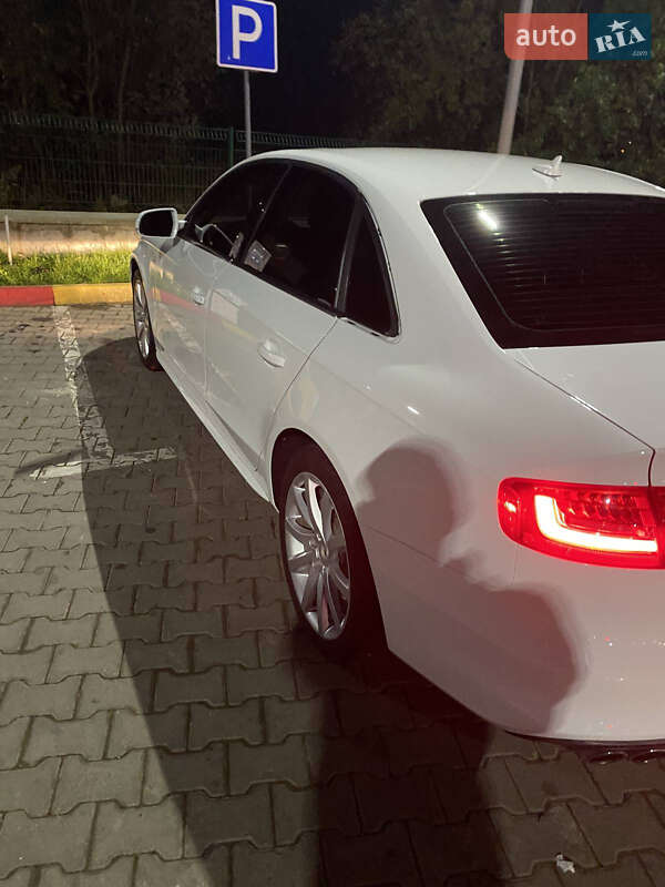 Седан Audi A4 2014 в Одессе