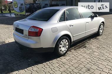 Седан Audi A4 2000 в Бучаче