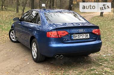 Седан Audi A4 2010 в Одессе