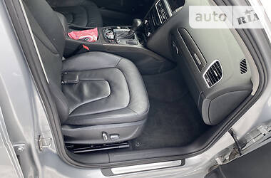 Седан Audi A4 2012 в Днепре