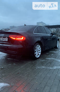 Седан Audi A4 2012 в Запорожье