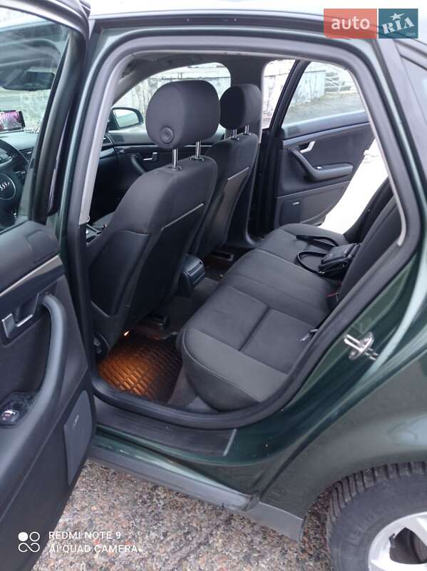 Седан Audi A4 2002 в Каменском