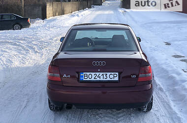 Седан Audi A4 2000 в Бучаче