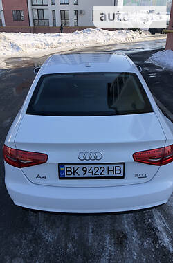 Седан Audi A4 2012 в Ровно