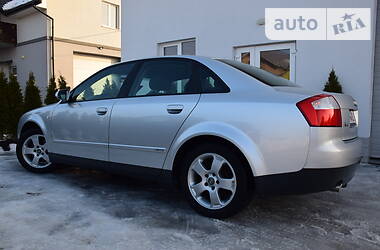 Седан Audi A4 2004 в Дрогобыче