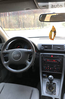 Седан Audi A4 2002 в Днепре