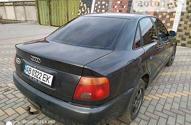 Седан Audi A4 1998 в Ильинцах