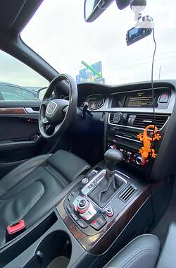 Седан Audi A4 2014 в Ивано-Франковске