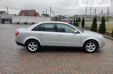 Седан Audi A4 2001 в Сарнах