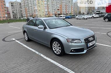 Седан Audi A4 2010 в Виннице