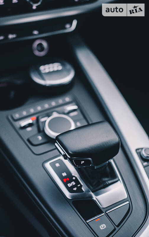 Універсал Audi A4 2016 в Києві