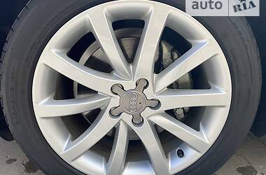 Седан Audi A4 2014 в Киеве