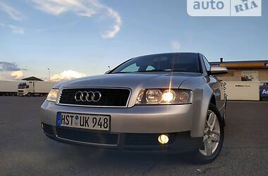 Седан Audi A4 2004 в Сарнах