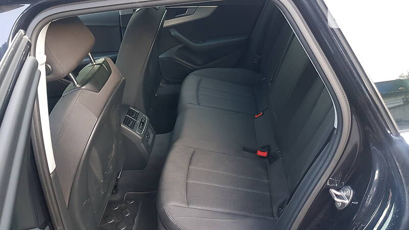Универсал Audi A4 2017 в Киеве