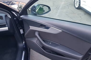 Универсал Audi A4 2017 в Киеве