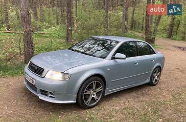Седан Audi A4 2004 в Черкасах