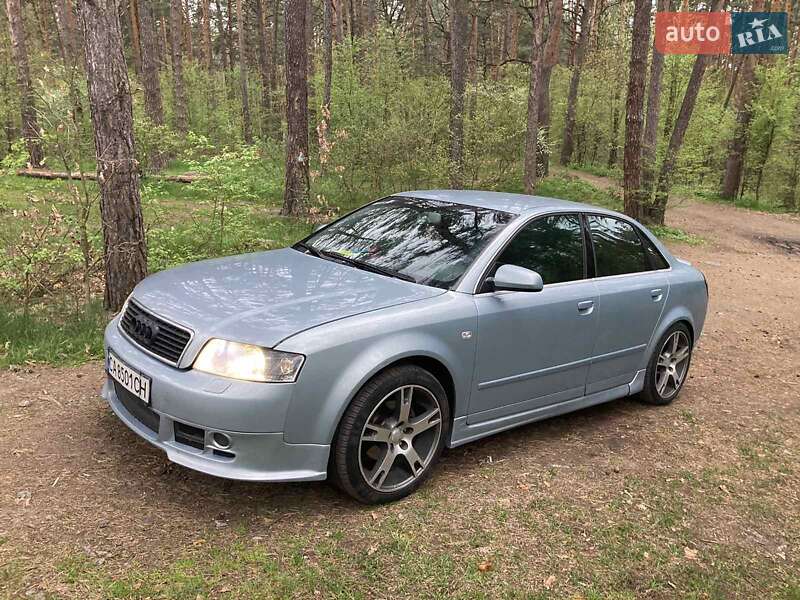 Седан Audi A4 2004 в Черкасах