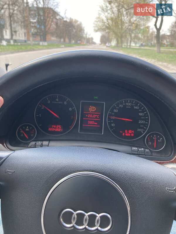 Седан Audi A4 2004 в Черкасах