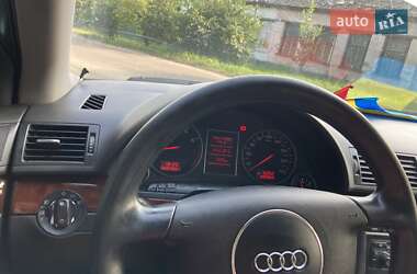 Седан Audi A4 2004 в Черкасах
