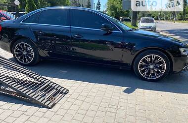 Седан Audi A4 2012 в 