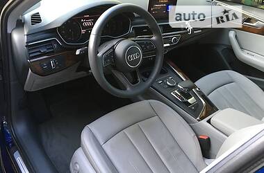 Седан Audi A4 2018 в Токмаке