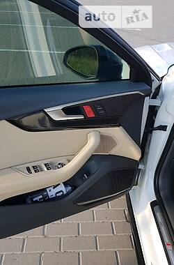 Седан Audi A4 2016 в Виннице