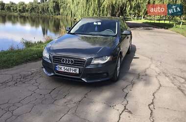 Седан Audi A4 2009 в Ровно