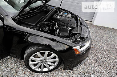 Седан Audi A4 2013 в Львове