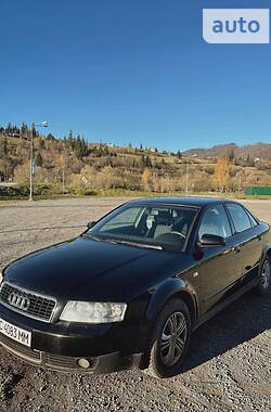 Седан Audi A4 2002 в Славском