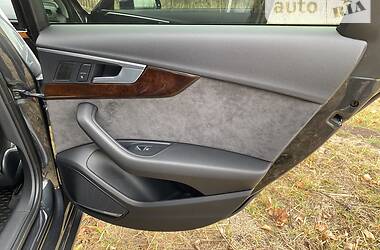 Седан Audi A4 2017 в 