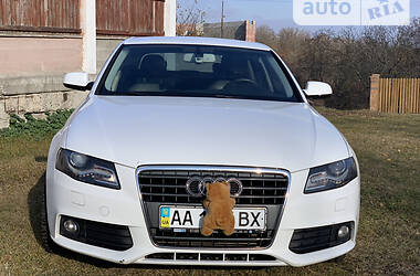 Седан Audi A4 2011 в Києві