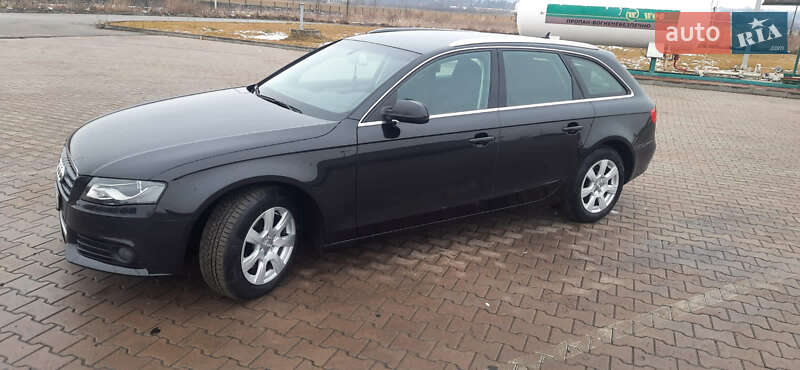 Универсал Audi A4 2011 в Черновцах