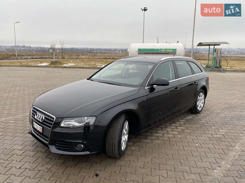Универсал Audi A4 2011 в Черновцах
