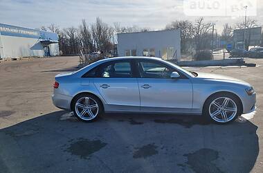 Седан Audi A4 2013 в Николаеве